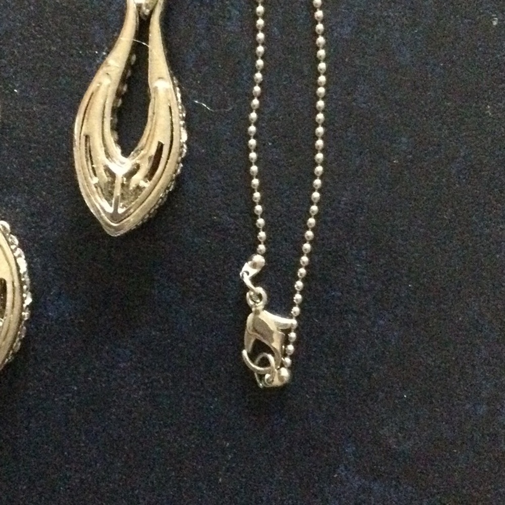 Necklace with earrings set - Picture 4 of 5